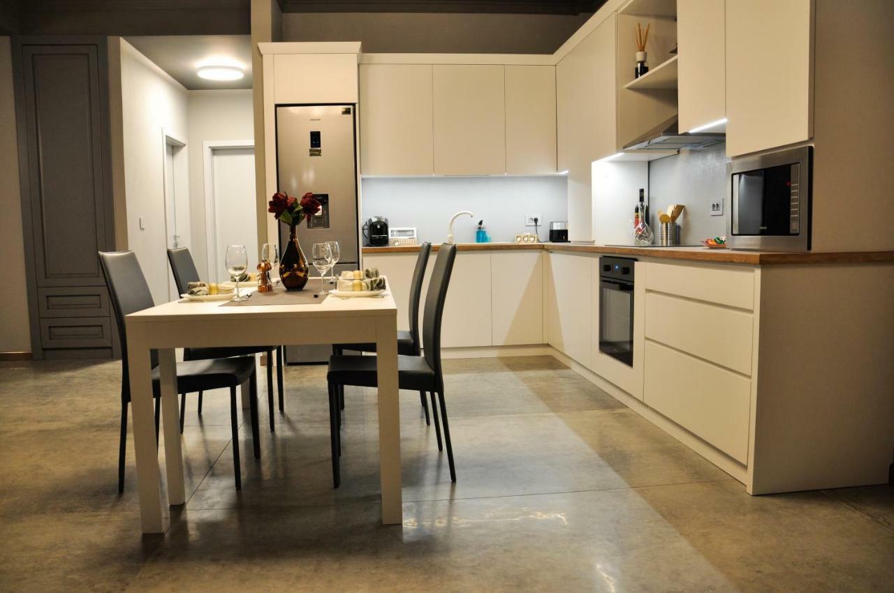 Rubio Residence - Accmonia Luxury Apartment Arad Ngoại thất bức ảnh