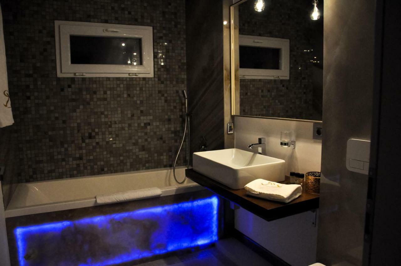 Rubio Residence - Accmonia Luxury Apartment Arad Ngoại thất bức ảnh