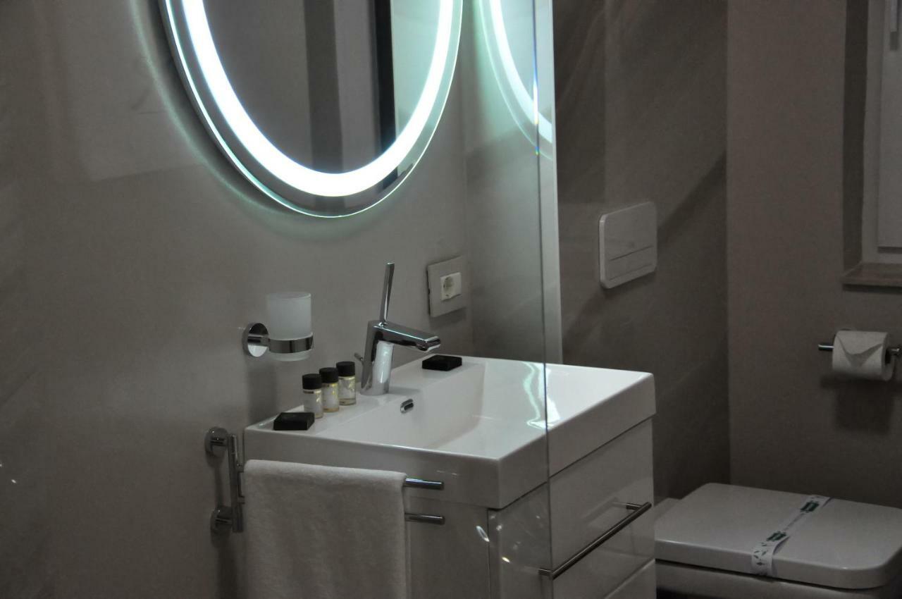 Rubio Residence - Accmonia Luxury Apartment Arad Ngoại thất bức ảnh